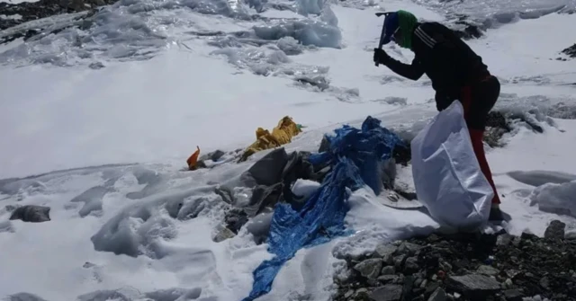 એવરેસ્ટ પર કચરો