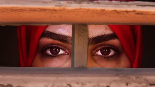 बदले न्यायिक प्रणाली में महिलायें ज्यादा प्रभावित हो रही हैं 