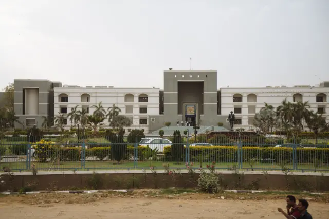 ગુજરાત, બીબીસી ગુજરાતી, અમેરિકામાં ગેરકાયદે પ્રવેશ, સ્થળાંતર, અમેરિકાના વિઝા