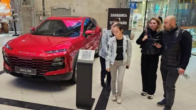 Jetour у московському торговому центрі