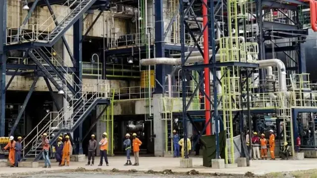 Arabiya Sawudite itanga 17% bya peteroli ku isi kandi ifite ububiko bunini bwa peteroli.