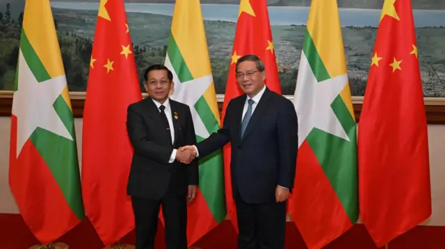 စစ်ခေါင်းဆောင်နဲ့ တရုတ်ဝန်ကြီးချုပ် မစ္စတာလီချန်း