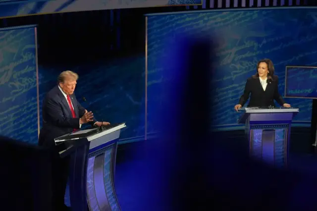 ทรัมป์ แฮร์ริส 