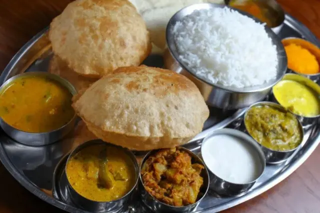 कशाप्रकारे खात आहात हे सर्वात महत्त्वाचं