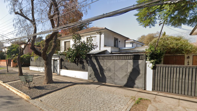 Rua residencial em Santiago do Chile