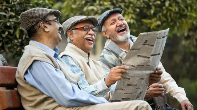 स्वत:ला कोणत्या ना कोणत्या कार्यात किंवा उपक्रमात गुंतवून ठेवा