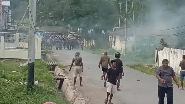 Sorong, tahanan politik