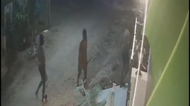 குரங்கு குல்லா கொள்ளையர்கள்