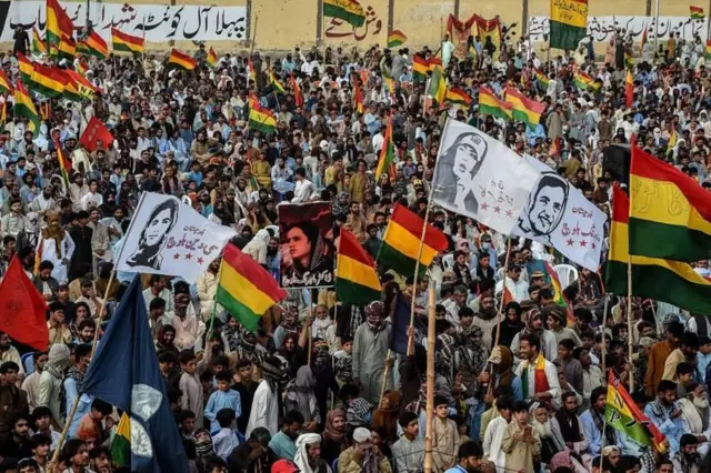 ماه رنګ بلوڅ
