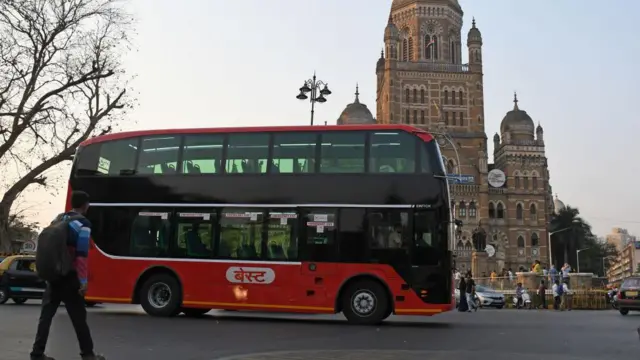 बेस्ट बस