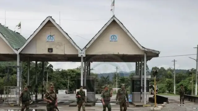 ဇွန် ၂၇ရက် နောင်ချိုမြို့မှာ မြင်ရတဲ့ TNLA တပ်ဖွဲ့ဝင်တွေ