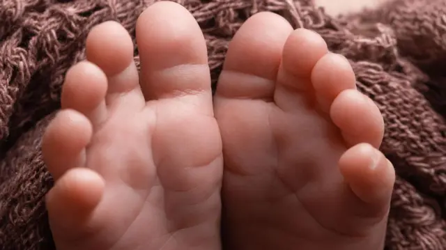 கோவையில் அடுத்தடுத்து 2 சட்டவிரோத குழந்தை தத்து சம்பவங்கள்