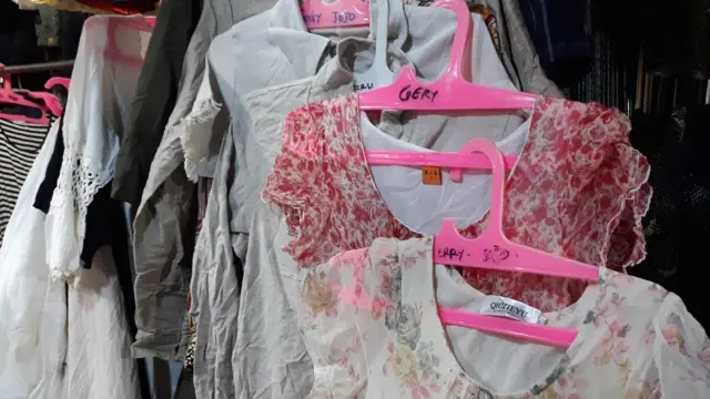 pakaian bekas impor, thrift fashion