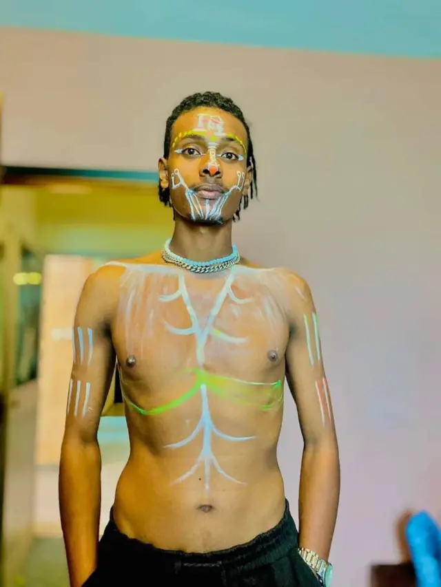 Dargaggoo meekaappii hojjetateeru