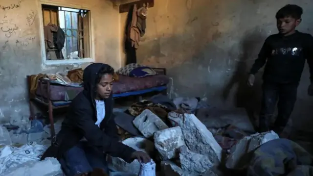 Wapalestina huko Gaza, ambao wengi wao wameyakimbia makazi yao, wanatamani sana kumalizika kwa vita hivyo.