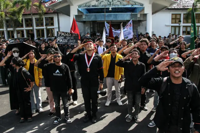 TNI, mahasiswa, kampus