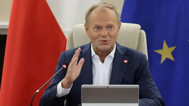 Zdjęcie przedstawiające premiera Polski Donalda Tuska