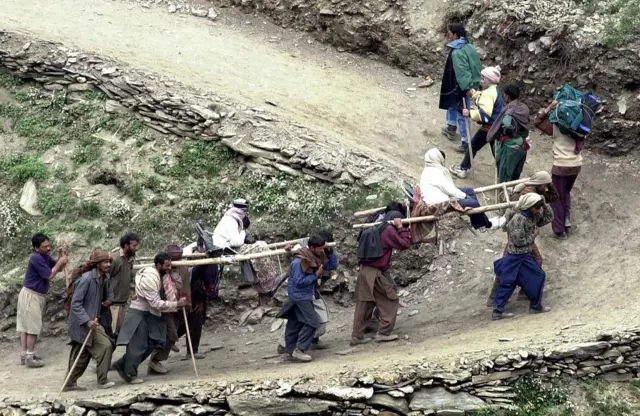 Photo Caption- अमरनाथमध्ये तीन प्रकारचे लोक राहतात – काश्मिरी पंडित, मलिक कुटुंब आणि महंत.