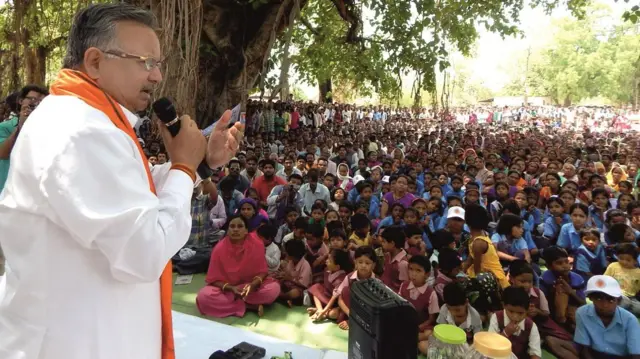 छत्तीसगढ़ के पूर्व मुख्यमंत्री डॉक्टर रमन सिंह