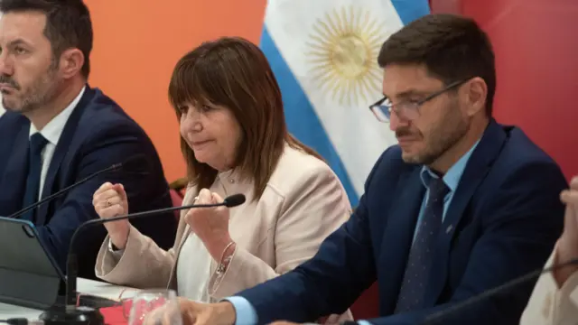 A ministra da Segurança Nacional, Patrícia Bullrich, e o governadorbetboo vip girişSanta Fé, Maximiliano Pullaro, lideram a luta contra o tráficobetboo vip girişRosário