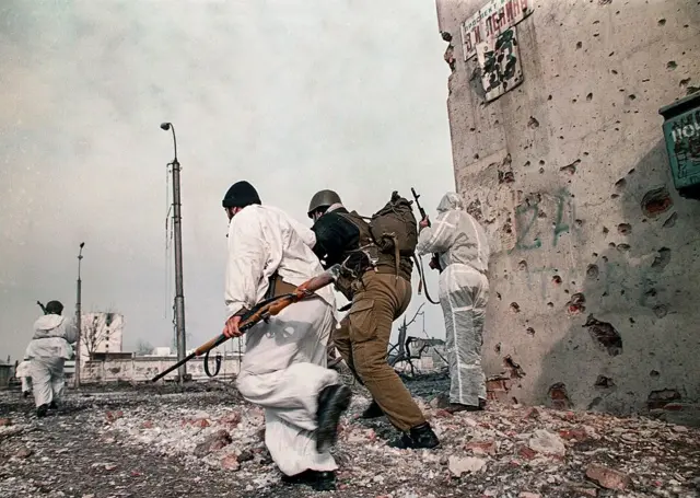 Чеченские бойцы в центре Грозного