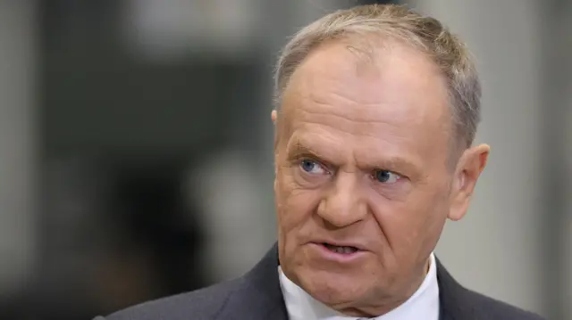 Premier Polski Donald Tusk podczas konferencji prasowej 