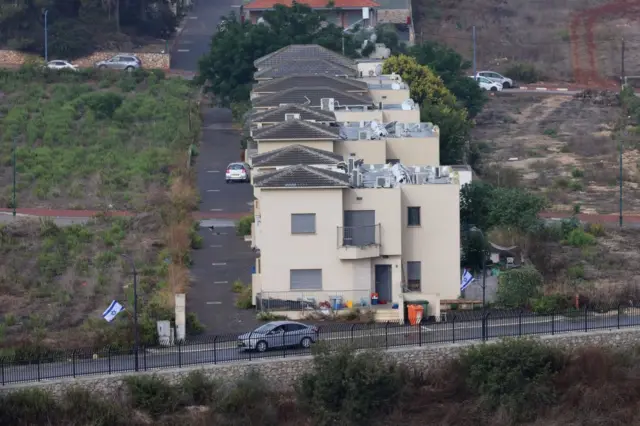 منازل إسرائيليين على الحدود من لبنان