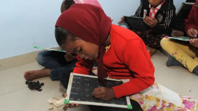 પ્રતીકાત્મક તસવીર