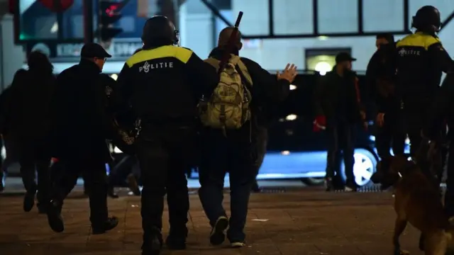 Hollanda'da protestolar