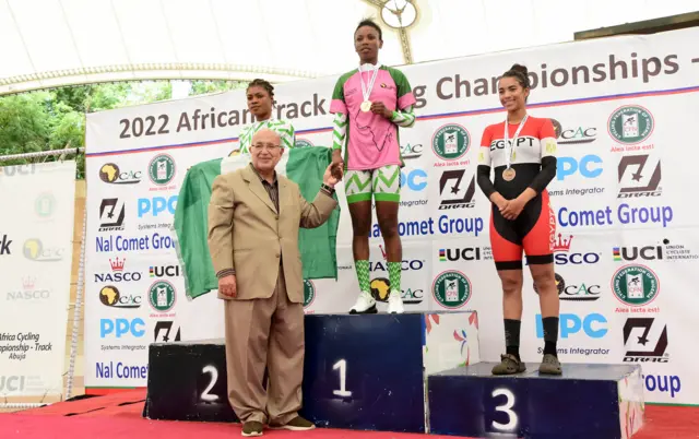 Ese Ekpeseraye wey win Gold for Nigeria dey collect her medal