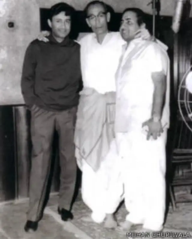 देव आनंद, एसडी बर्मन आणि मोहम्मद रफी (डावीकडून उजवीकडे).