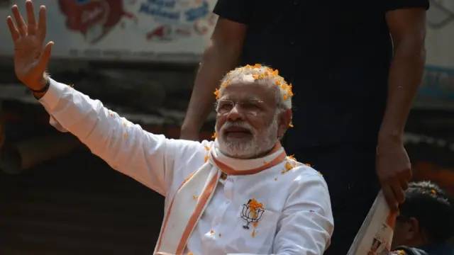 नरेंद्र मोदी