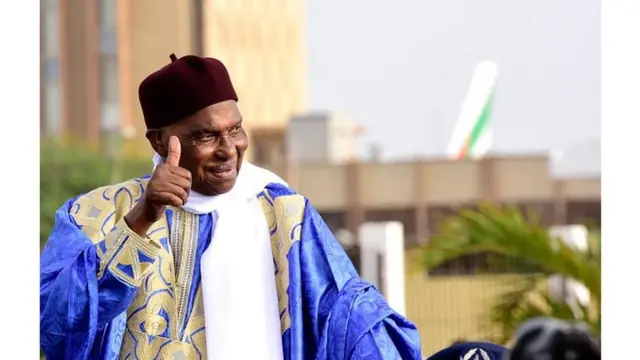Sénégal : Abdoulaye Wade rentre au pays pour les législatives - BBC News Afrique