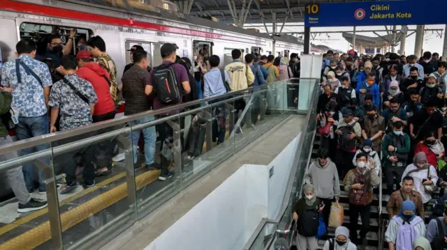 stasiun cikini, jakarta