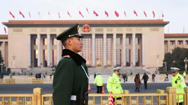 चीनी सैनिक