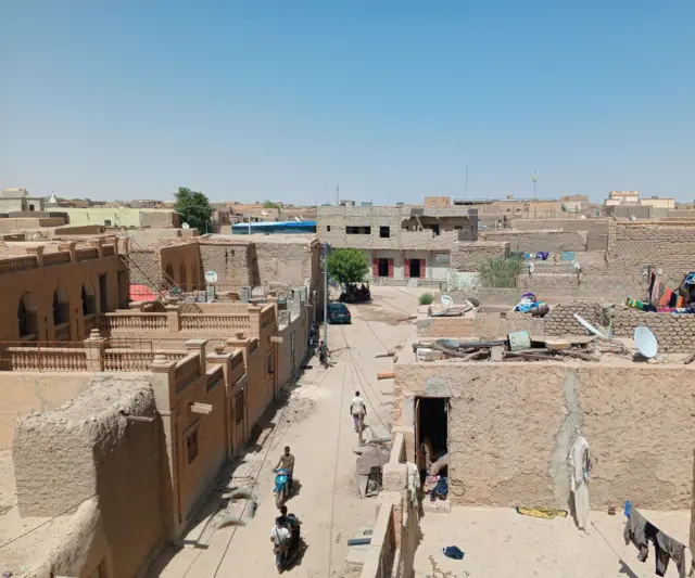 Une vue d'une rue de Tombouctou, 04 juin 2025.