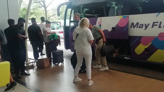 ரஷ்ய பயணிகள்