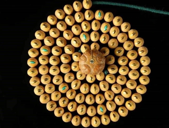 பல லட்சம் ரூபாய் மதிப்புள்ள மரத்தைக் குறிவைக்கும் கொள்ளையர்கள் - அப்படி அதில் என்ன இருக்கிறது?