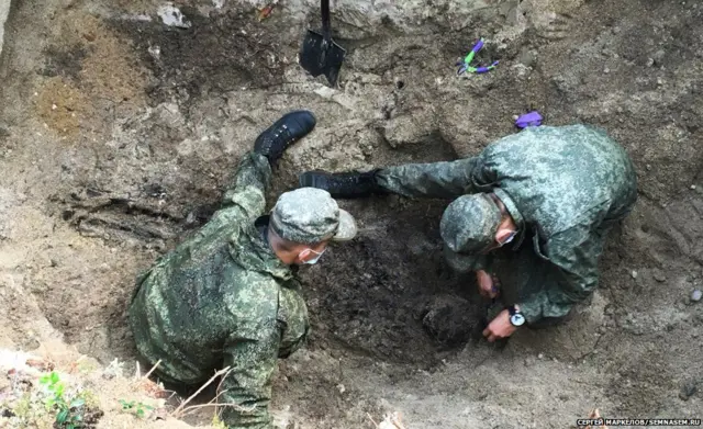 Раскопки российского военно-исторического общества на мемориале Сандармох в Карелии