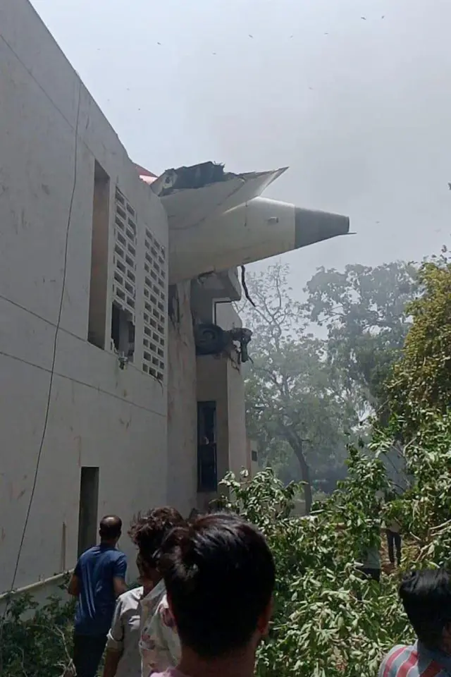 अहमदाबाद प्लेन क्रैश