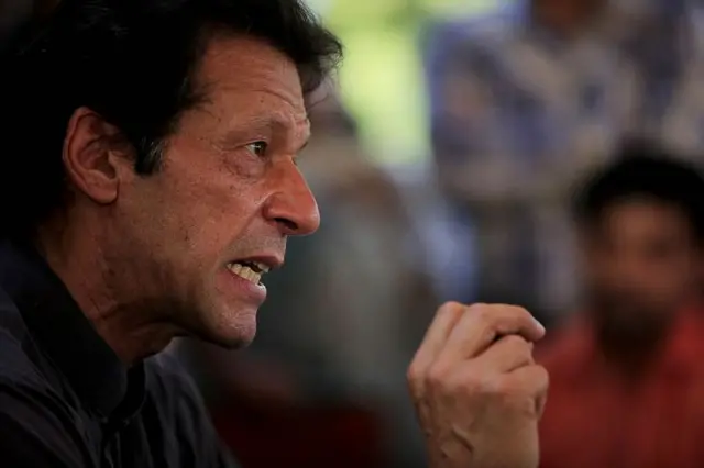 ইমরান খান ও রাজনীতি