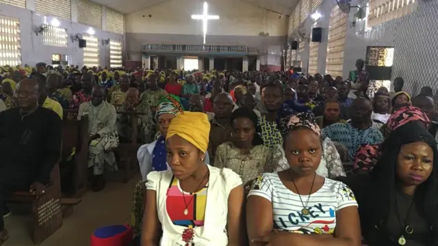 Ndị bịara akwamozu Paul Offu