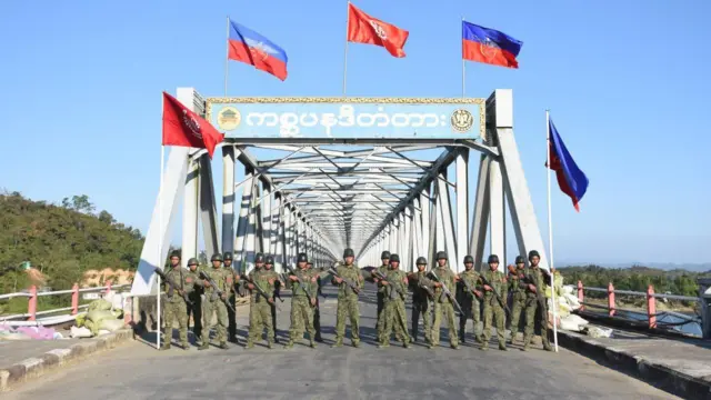 အေအေက စုစုပေါင်းမြို့ ၉ မြို့ကို ထိန်းချုပ်ထား