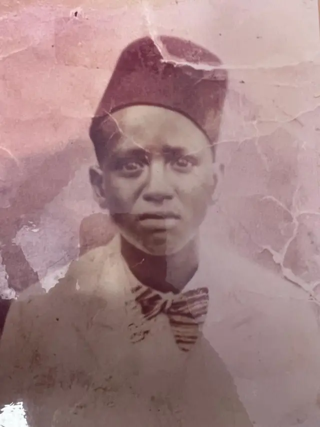 Waxaayabaha wali lagau xasuusto halagandii dadka reer Jabuuti waxaa ka midda sidii arxandarda aheeyd ee loo dilay Cabdiraxmaan Cadhoole