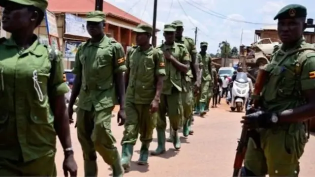 Amri ya kutokutoka nje nchini Uganda inasimamiwa na vyombo vya ulinzi