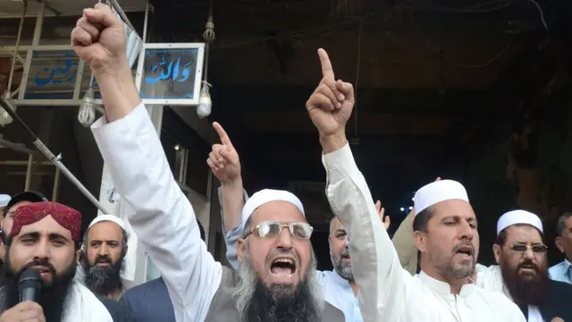 ईशनिंदा के मामलों को लेकर पाकिस्तान में प्रदर्शन होते रहे हैं (फ़ाइल फ़ोटो)