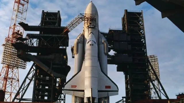 "Буран" кемеси 1988-жылы 15 ноябрда биринчи жана акыркы жолу космоско учкан