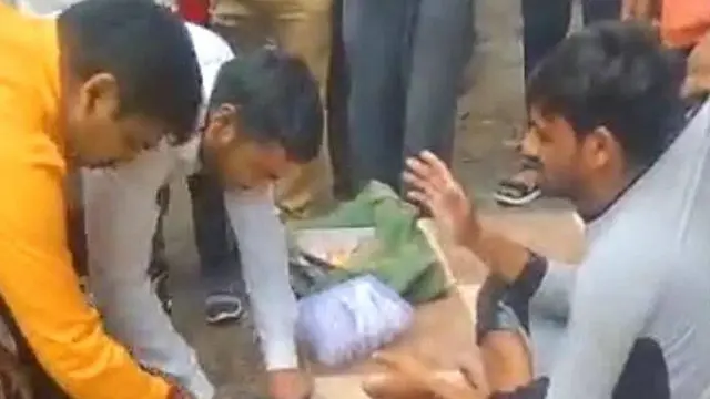 तस्लीम अली के साथ मारपीट.