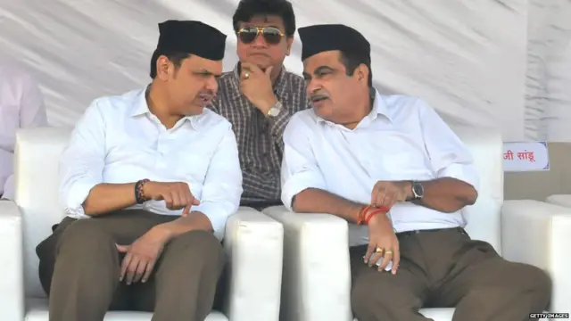 ફડણવી તથા ગડકરીની તસવીર