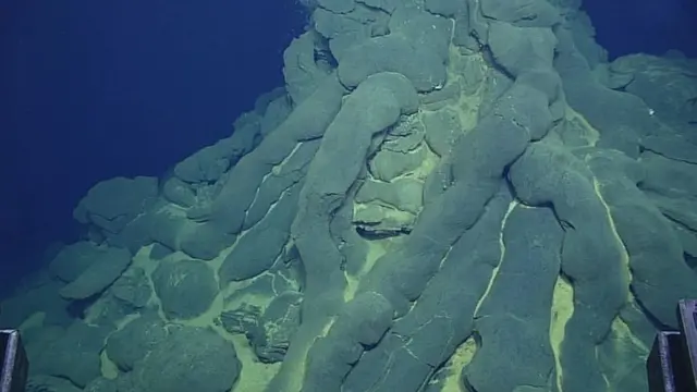 photo two -“တခြားဂြိုဟ်တခုကို ရောက်သွားတဲ့ ဂြိုဟ်သားတယောက်လို ခံစားရ”